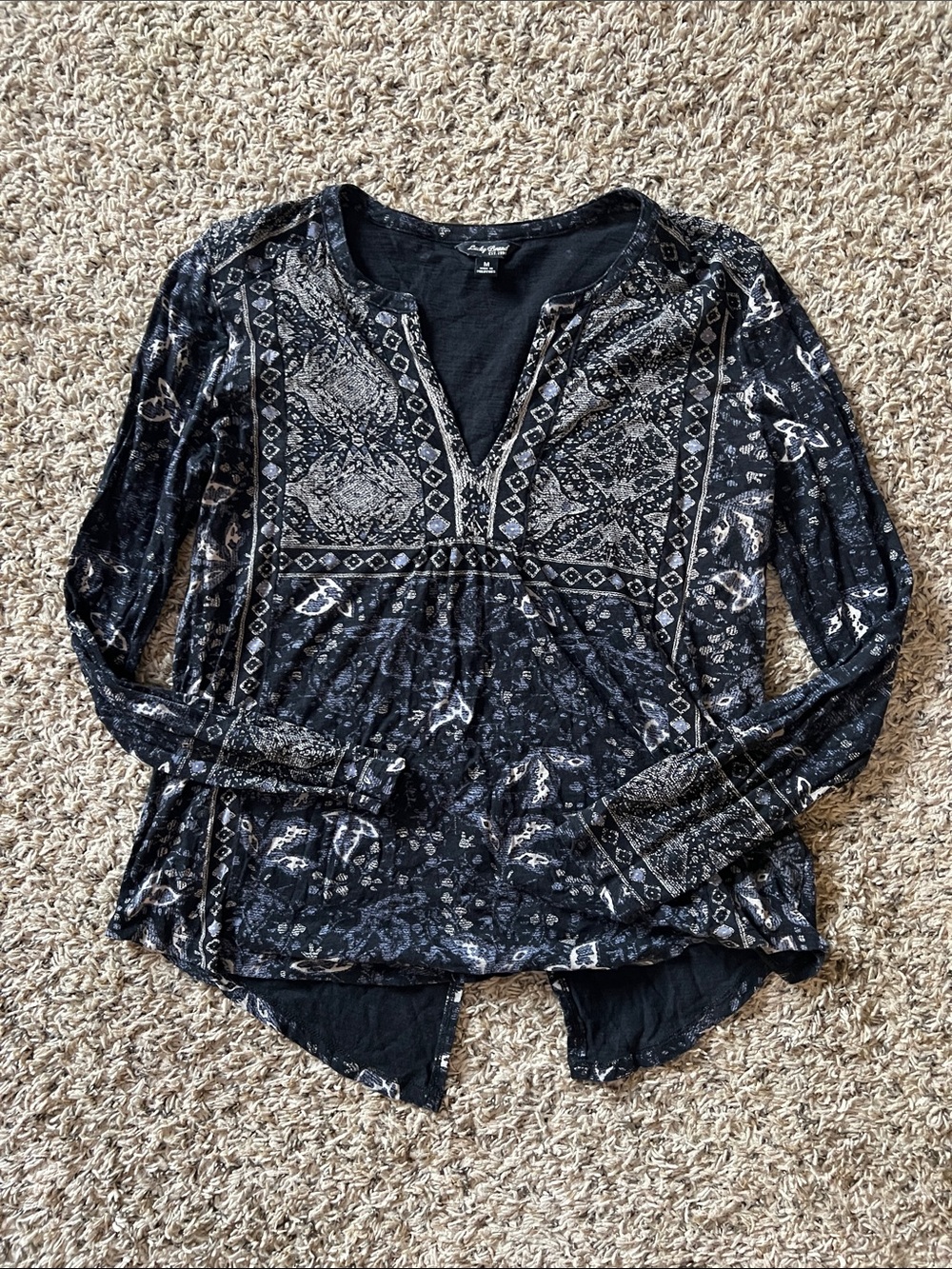 Lucky Brand Black Printed Long-Sleeve V-Neck Top